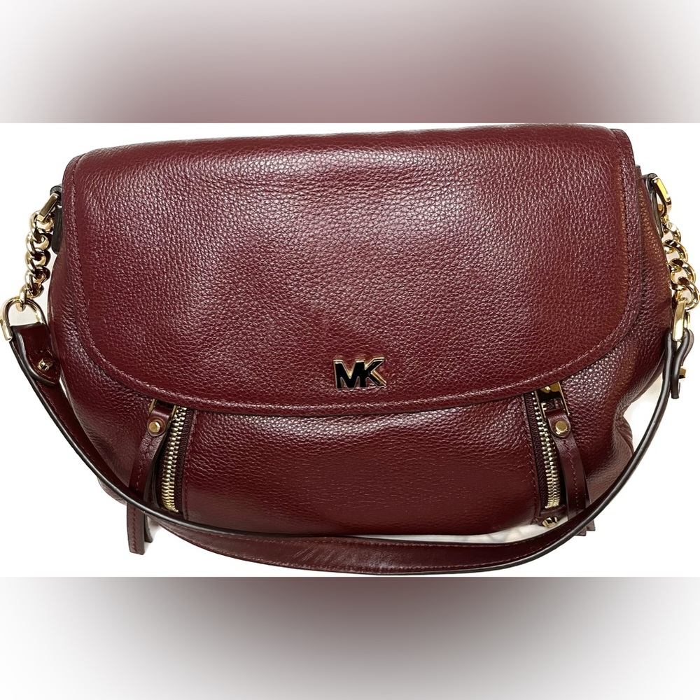 NWOT Michael Kors MK Evie Medium Pebbled Leather Shoulder Bag Burgundy